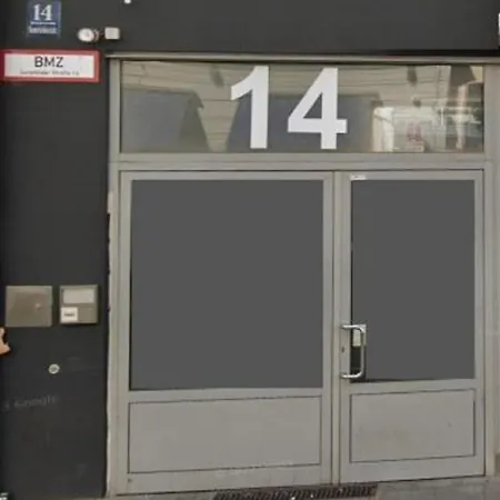 Budget Station Apartmenthostel Sen 14 *