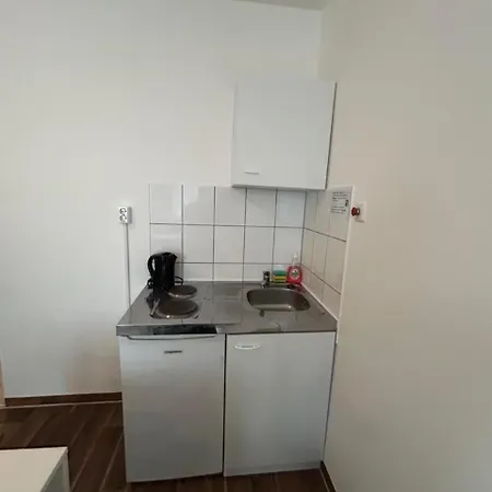 Budget Station Aparthostel