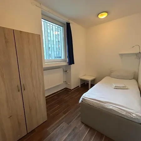 Apartment 2-rent Group Sen14 München