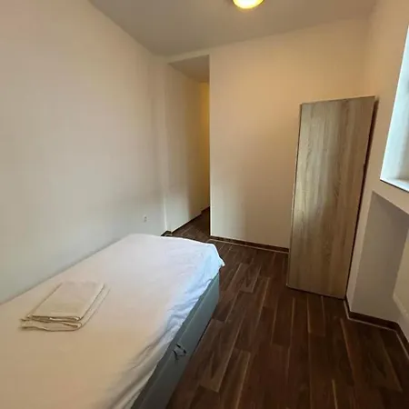 Apartment Budget Station Aparthostel Munich