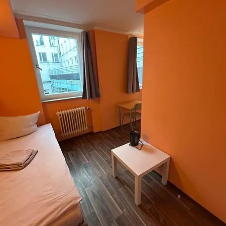 Apartment Budget Station Aparthostel *