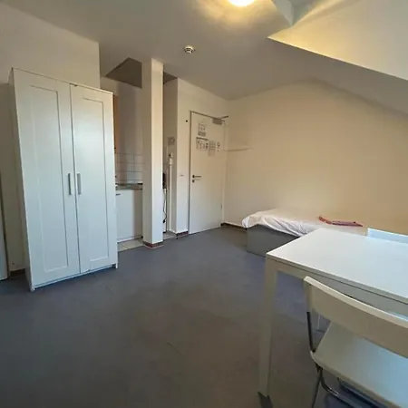 Apartment Budget Station Aparthostel