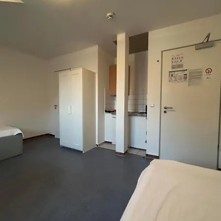 Apartment Budget Station Aparthostel Munich