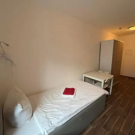 Apartment Budget Station Aparthostel