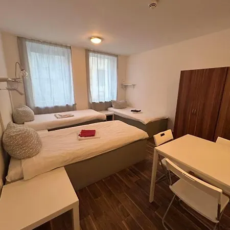 Budget Station Aparthostel Apartment *
