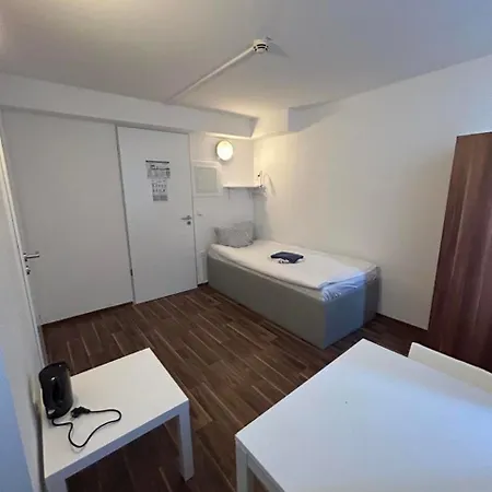 Apartment Budget Station Aparthostel *