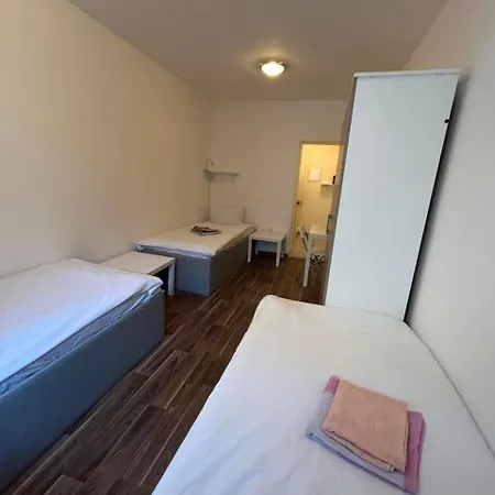 Apartment Budget Station Aparthostel Munich
