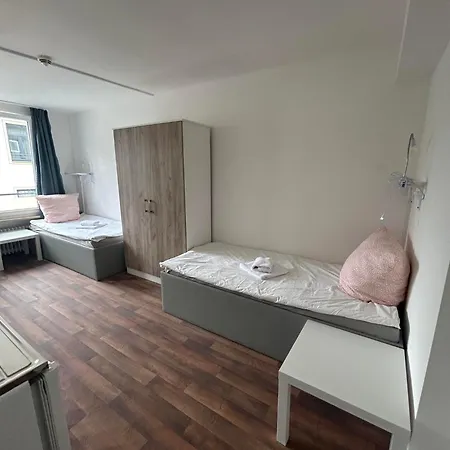 Budget Station Aparthostel