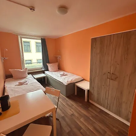 Budget Station Aparthostel Apartment *
