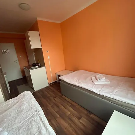 Apartment Budget Station Aparthostel Munich