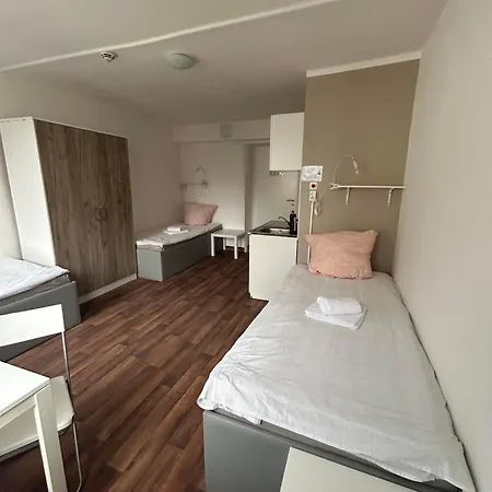 Budget Station Apartmenthostel Sen 14 *