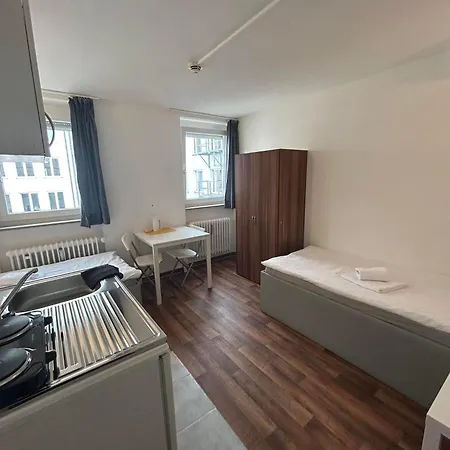 Apartment Budget Station Aparthostel *
