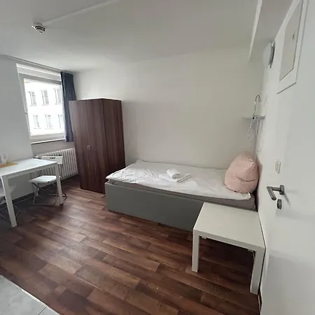 Budget Station Aparthostel * Munich