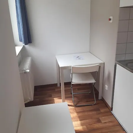 Budget Station Apartmenthostel Sen 14 *
