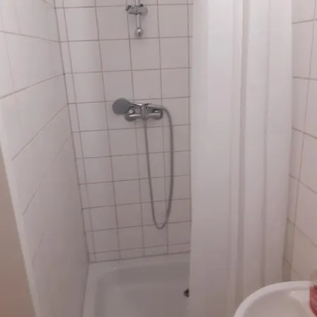 Budget Station Apartmenthostel Sen 14
