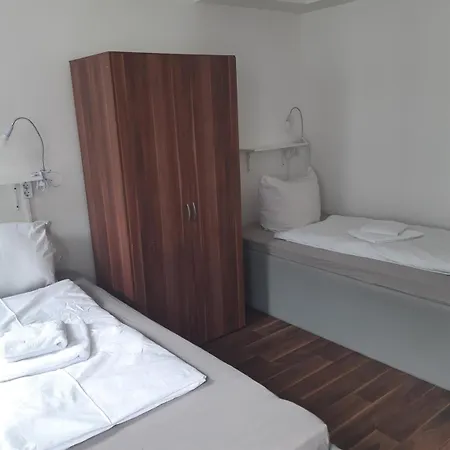 Budget Station Apartmenthostel Sen 14 公寓 *