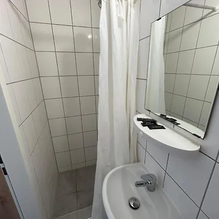 2-rent Group Sen14