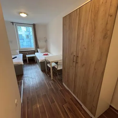 Budget Station Apartmenthostel Sen 14 Munich