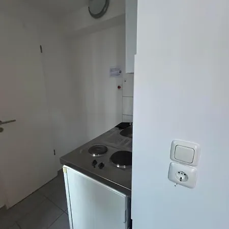 Budget Station Apartmenthostel Sen 14 * Munich