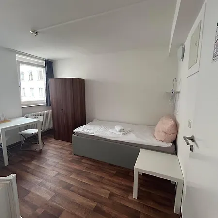 Budget Station Apartmenthostel Sen 14 Munich