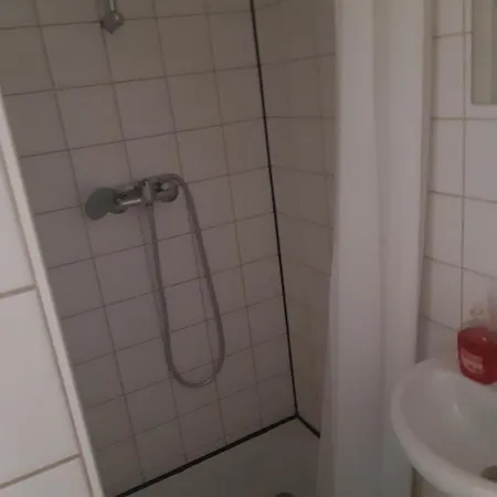 Budget Station Apartmenthostel Sen 14