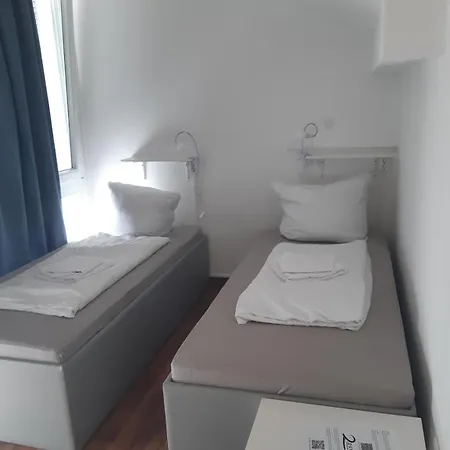 Budget Station Apartmenthostel Sen 14 * Munique